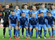 日本3:0大胜玻利维亚，巴西1:1突尼斯爆冷了，昨晚五场对四场的简单介绍