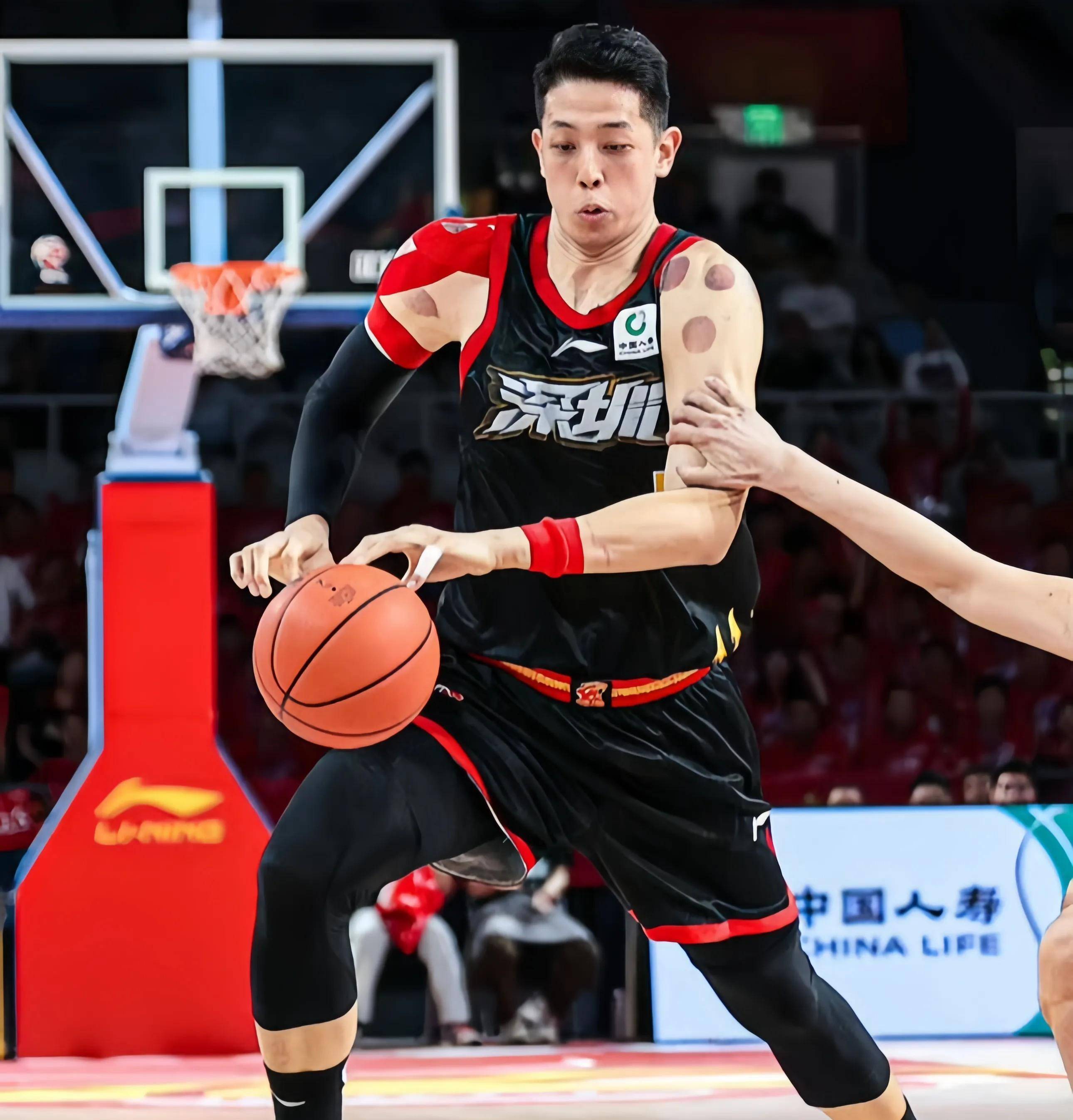 中国男篮NBA夏联集锦周琦17分9板，中国男篮胜黄蜂的简单介绍