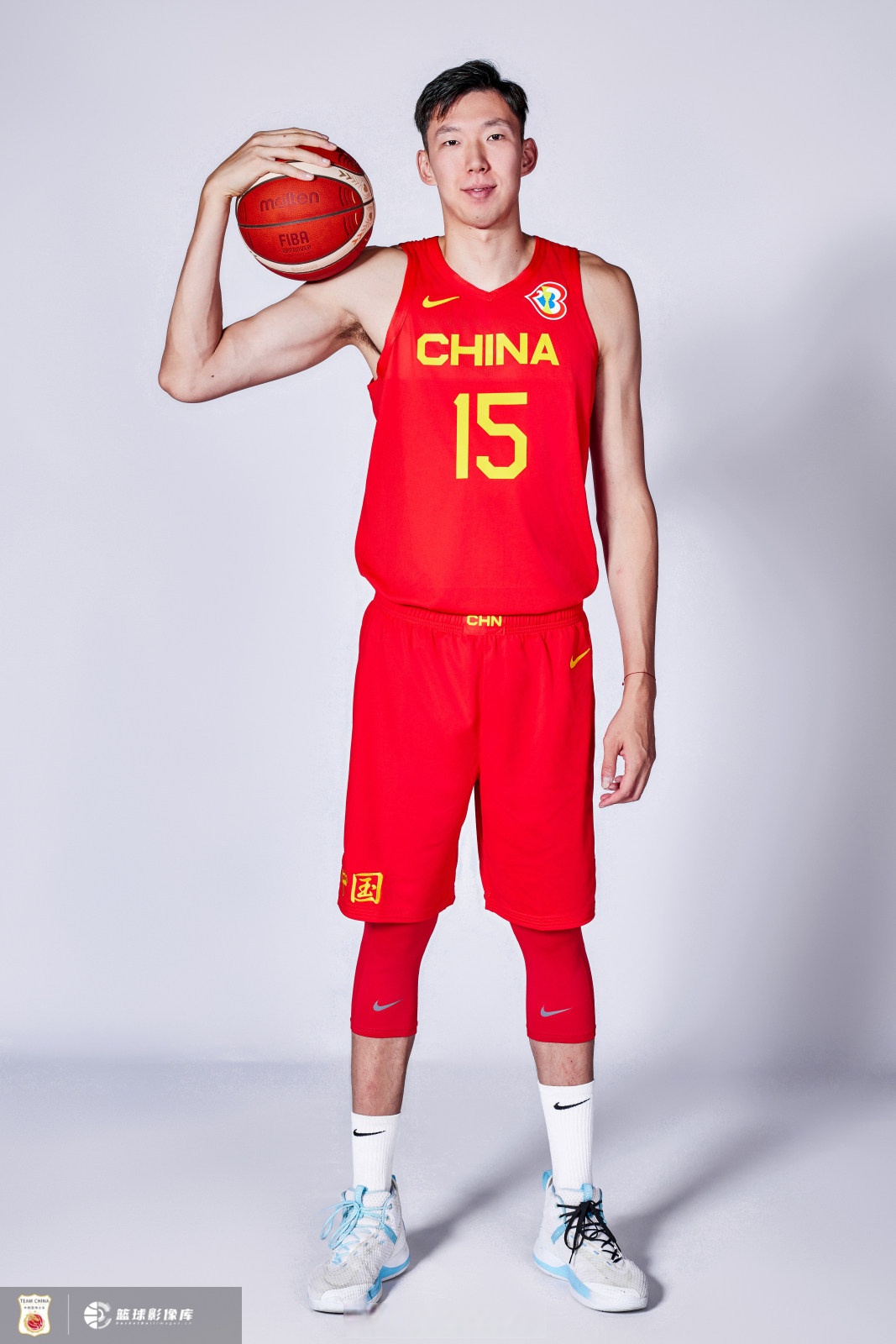 中国男篮NBA夏联集锦周琦17分9板，中国男篮胜黄蜂的简单介绍