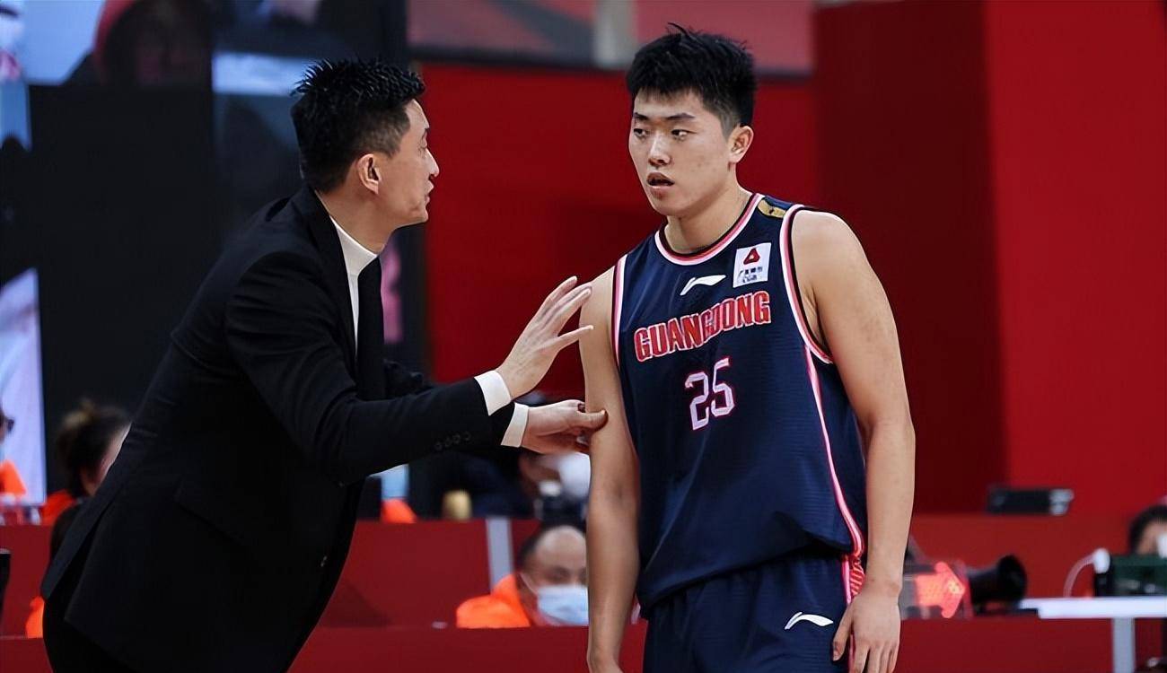 来了！挤走张皓嘉！广东男篮正式补强锋线三号位