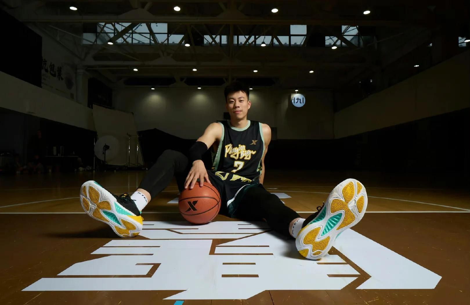 张镇麟陈旧性伤病复发离开国家队返回俱乐部康复的简单介绍