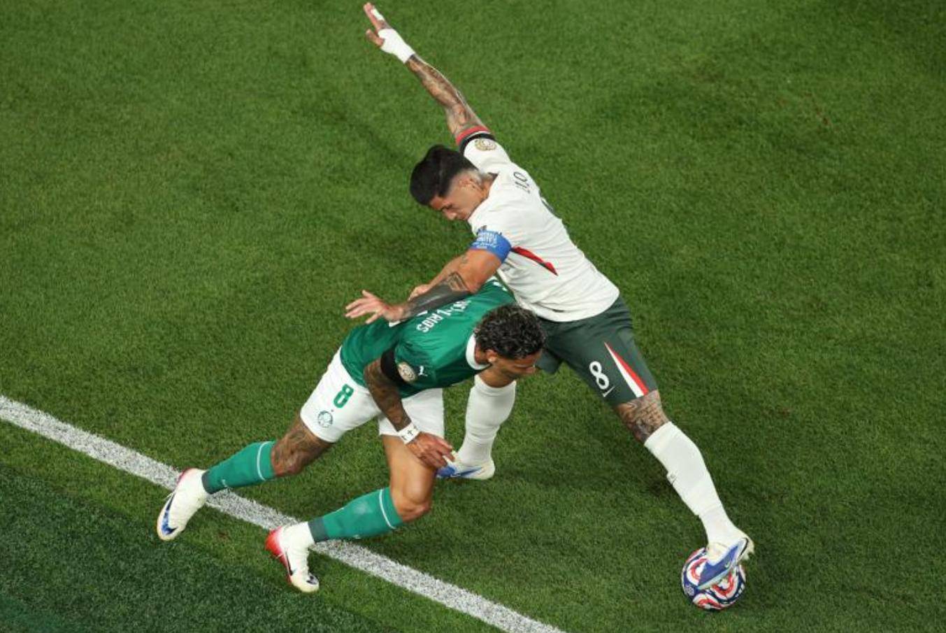 亚洲队世俱杯首胜！亚冠冠军尴尬的2-1：靠裁判